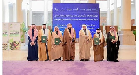 توقيع 4 عقود استثمارية لمدن زراعية ومشاتل لإنتاج الفواكه والأشجار المثمرة بمنطقة الباحة