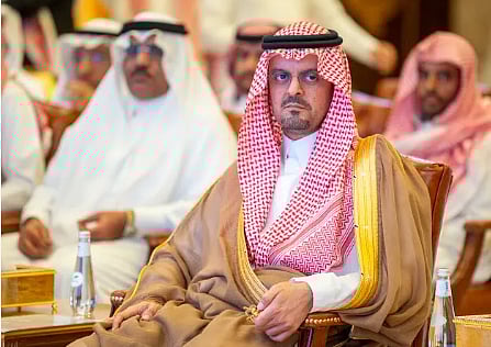 نائب أمير المدينة يشهد حفل تخريج الدفعة الـ 54 من طلاب جامعة الملك عبدالعزيز