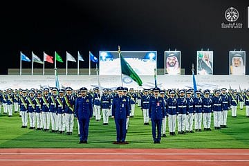 معهد الدراسات الفنية للقوات الجوية يحتفي بتخريج الدورة 141