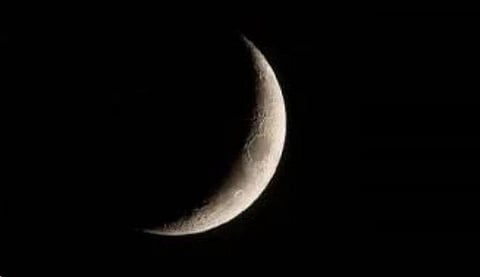 مع المملكة.. دول عربية أعلنت السبت أول أيام رمضان
