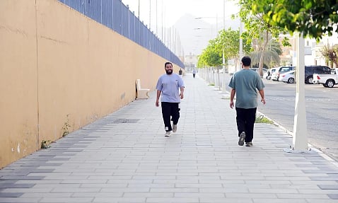 الأجواء المعتدلة بنجران تحفز على رياضة المشي خلال شهر رمضان