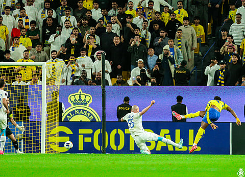 النصر والاستقلال الإيراني