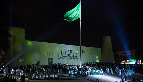 المملكة تحتفي اليوم بـ"يوم العلم" اعتزازًا بقيمه الوطنية