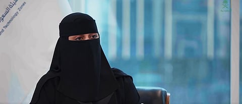 مسؤولة توضح أهمية تقنيات الدرونز للمدن الصناعية: توفر استجابة سريعة   