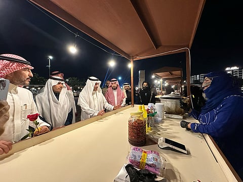 إطلاق مبادرة "بسطة خير السعودية" بالواجهة البحرية بالدمام لدعم البائعة الجائلين