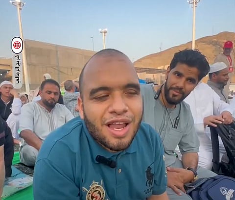 أجمل بقاع الأرض.. كفيف مصري يروي رحلاته مع العمرة