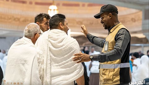 حرصًا على سلامتهم.. خدمات إرشادية وتنظيمية متكاملة لضيوف الرحمن بالمسجد الحرام