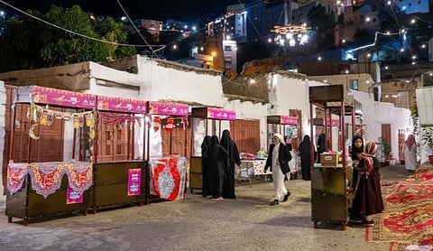 عودة الحياة إلى «النفيعة».. حكاية سوق عتيق يستظل تحت الـ«تالقة» المعمرة