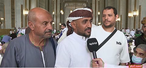 معتمر يمني يروي تجربة زيارته للحرم المكي وجودة الخدمات المبذولة لضيوف الرحمن