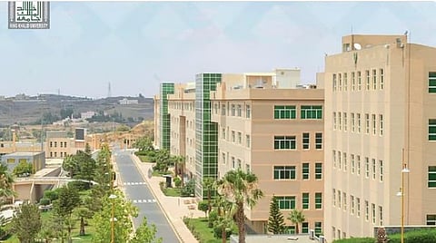 جامعة الملك خالد تعلن مواعيد التقديم على برامج الدراسات العليا للعام المقبل