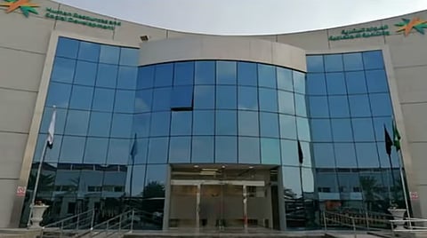 «الموارد البشرية» تعلن الدليل الإجرائي لقرار توطين القطاع السياحي