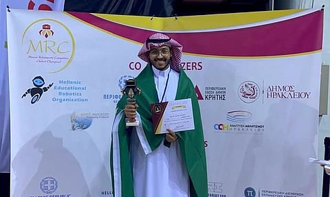 طالب بجامعة الطائف يحقق المركز الأول عالميًا في أولمبياد الروبوتات والبرمجة باليونان