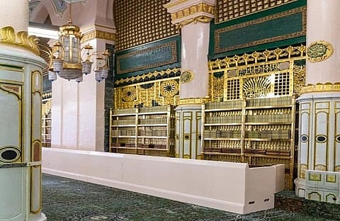 خلال عام واحد.. أكثر من 13 مليون زائر للصلاة في الروضة الشريفة 