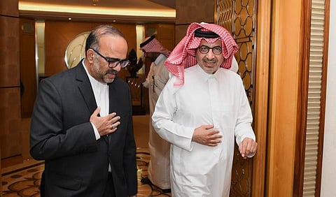 السفير «الحصيني» يستقبل رئيس مكتب رعاية مصالح الجمهورية الإسلامية الإيرانية في القاهرة 