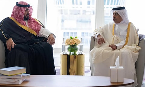 وزير الاقتصاد والتخطيط يناقش تعزيز التعاون الاقتصادي مع قطر