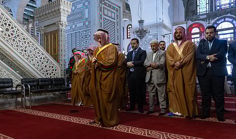 بالفيديو.. وزير الخارجية السعودي يؤمّ المصلين بالجامع الأموي الكبير في دمشق