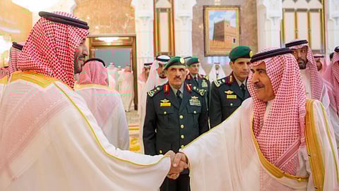 نيابة عن خادم الحرمين.. ولي العهد يستقبل المهنئين بعيد الأضحى في الديوان الملكي بقصر منى 