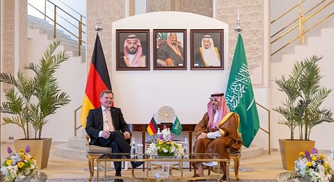 وزير الخارجية يبحث مع نظيره الألماني آخر التطورات على المستوى الإقليمي والدولي