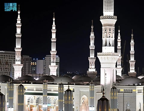 10 مآذن تُزيِّن المسجد النبوي الشريف بصدًى يوميٍّ للنداء الخالد