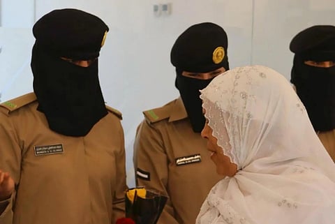 حرس الحدود يسهل إجراءات مغادرة ضيوف الرحمن عبر منفذ حالة عمار