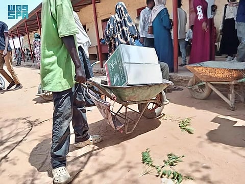 إغاثي الملك سلمان للإغاثة يوزّع 1.100 سلة غذائية في ولاية شمال كردفان بالسودان