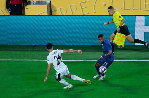 ماركوس يمنح الهلال التقدم بهدف رابع مثير في شباك مانشستر سيتي

