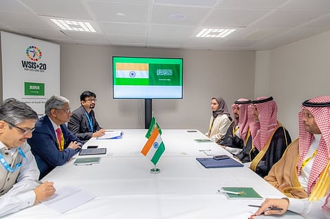 خلال اللقاء
