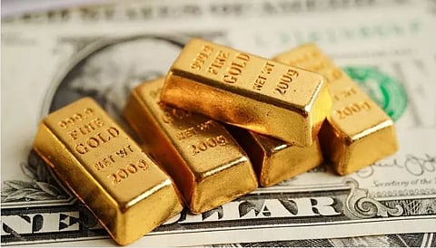 الذهب يتراجع قرب أدنى مستوى في أسبوع بفعل تهديدات ترامب بشأن الرسوم الجمركية