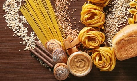 بالفيديو.. استشارية توضح ما يحدث للجسم عند التوقف عن تناول الكربوهيدرات