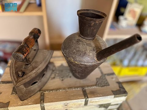 الأدوات التقليدية.. نبض الحياة البسيطة التي عاشها الأجداد