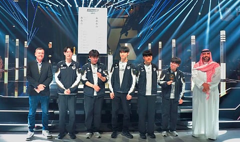 فريق Gen.G بطلٌ لـ League of Legends في كأس العالم للرياضات الإلكترونية