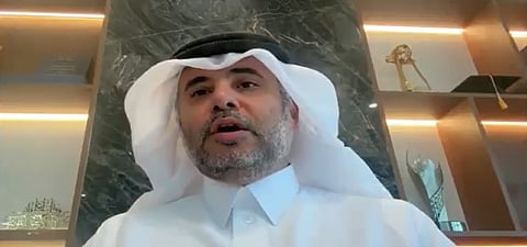 وصلت 400 ألف ريال.. مختص يوضح تأثير مزاد الصقور على أسعارها