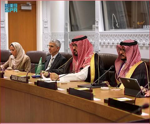 وزير الاقتصاد يبحث مع وزير الخارجية الباكستاني تعزيز العلاقات الاقتصادية الثنائية