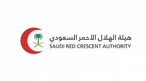 الهلال الأحمر يفعل "المسار العاجل" وينقذ حياة مواطن بجدة