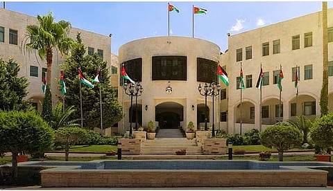 الأردن: نتابع الاعتداءات على سفاراتنا في الخارج مع الجهات المعنية لضمان محاسبة مرتكبيها 