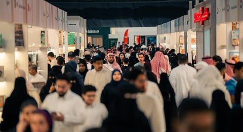 معرض المدينة المنورة للكتاب يختتم فعالياته بمشاركة أكثر من 300 دار نشر
