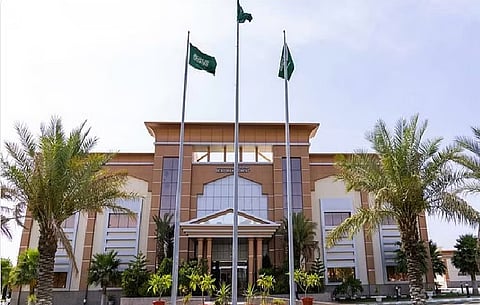 كلية طب الأسنان بجامعة الطائف ضمن أفضل 4 جامعات سعودية في اختبار SCFHS