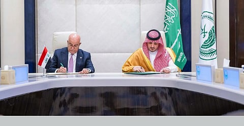 الأمير عبدالعزيز بن سعود ووزير الصحة العراقي يوقّعان مذكرة تفاهم في مجال مكافحة الاتجار بالمخدرات