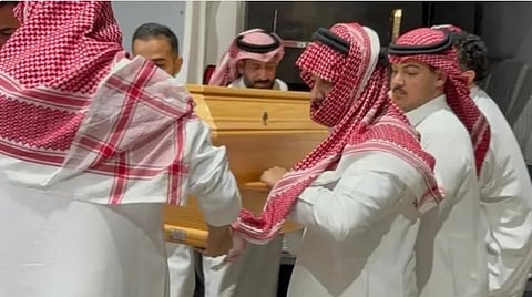 وصول جثمان الشاب حسان الشهري إلى جدة بعد غرقه في بحيرة جنيف