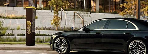 اليوم.. بدء تفعيل مواقف الرياض المدارة داخل الأحياء السكنية مجانًا