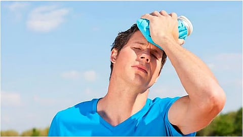 استشاري يوضح مخاطر ترند «تحدي حروق الشمس»