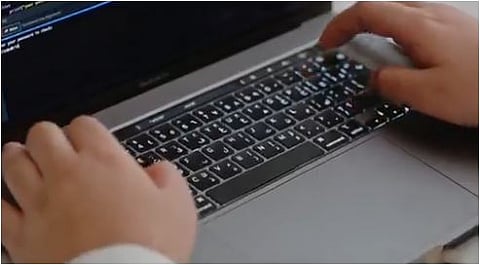 خبير تقني: 90% من ذوي الإعاقة يستخدمون التطبيقات الرقمية الحكومية لإنهاء معاملاتهم
