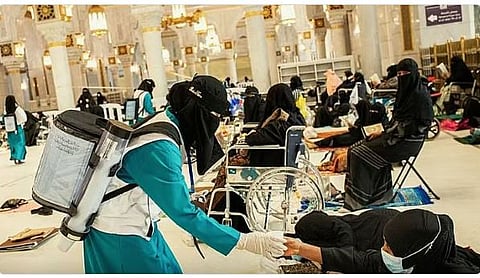 أكثر من 400 ألف مستفيدة من برامج وكالة الشؤون النسائية بالمسجد الحرام في شهر محرم 1447هـ