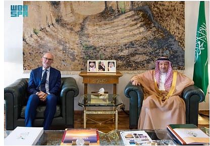 نائب وزير الخارجية يستقبل سفير المملكة المتحدة
