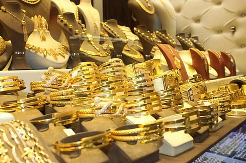 سعر الذهب في السعودية اليوم الخميس 27-2-1447 لكل الأعيرة