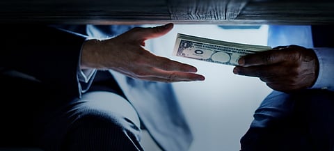 محام يوضح آلية إدارة الموارد البشرية لكشف الجرائم المالية بالشركات