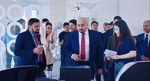 فريق من «الاستثمار والصناعة» يزور مصنع «Minth Group» الصيني