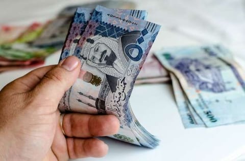 سعر الريال مقابل الدولار والعملات الأجنبية اليوم الخميس 19-3-1447