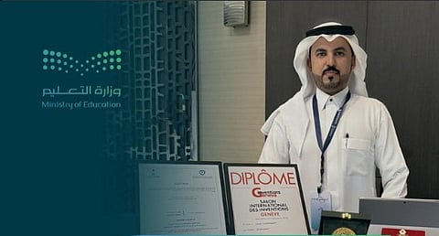 معلم من تعليم عسير يحصد 6 براءات اختراع خلال عامين ونصف