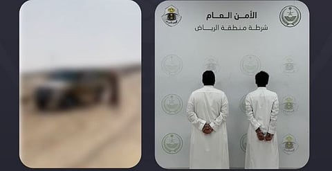 شرطة الرياض تقبض على مواطنين لإطلاقهما النار من سلاحين ناريين في مكان عام